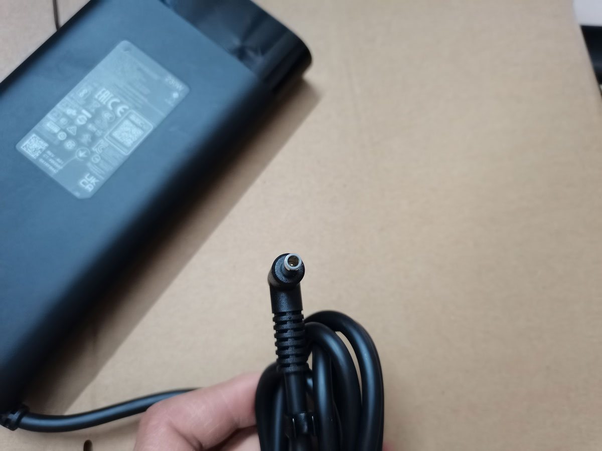 Adaptor AC OEM 19.5V 11.8A M35 - Pc Gaming Omen ulasan dan harga